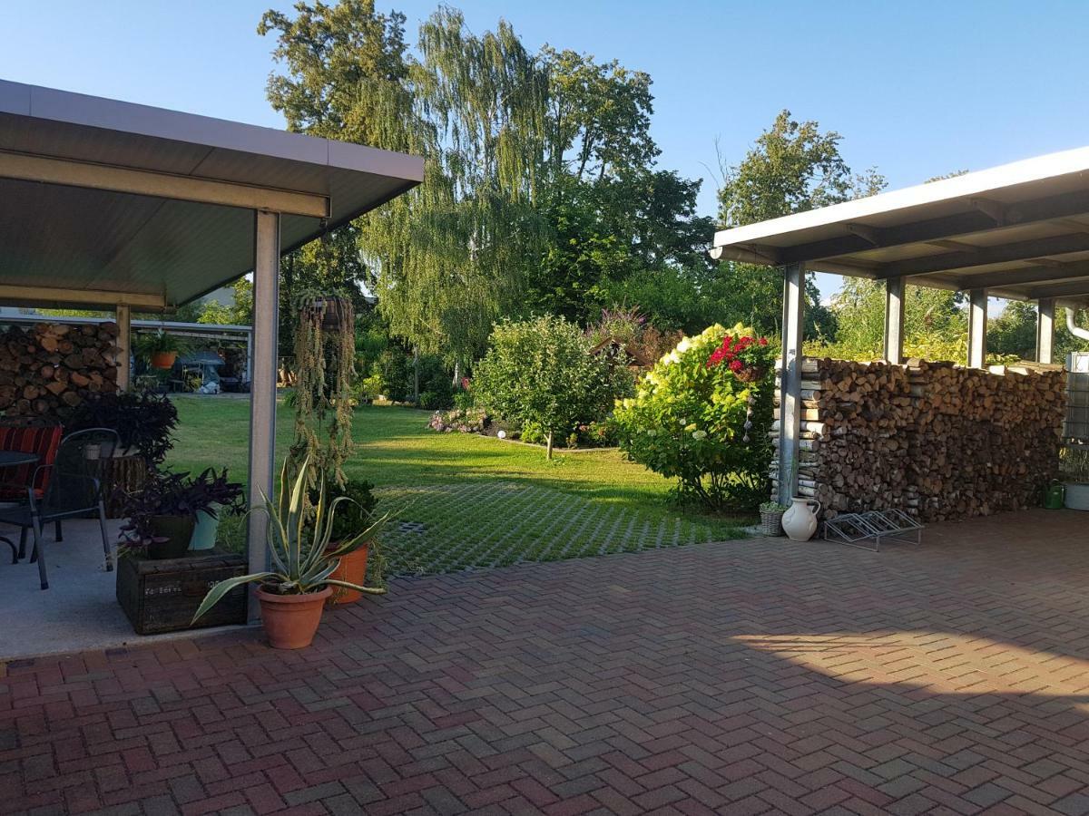 Kleines Zuhause Apartamento Magdeburgo Exterior foto